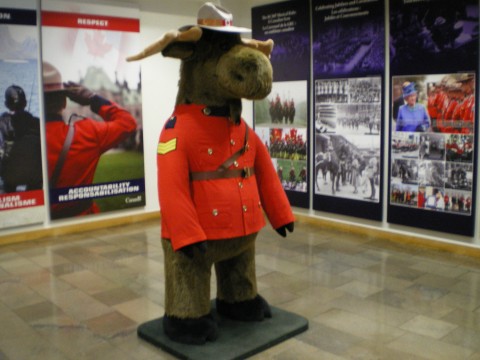 Cosas típicas de Canadá - Policía Montada del Canadá Cosas típicas de Canadá - Policía Montada del Canadá